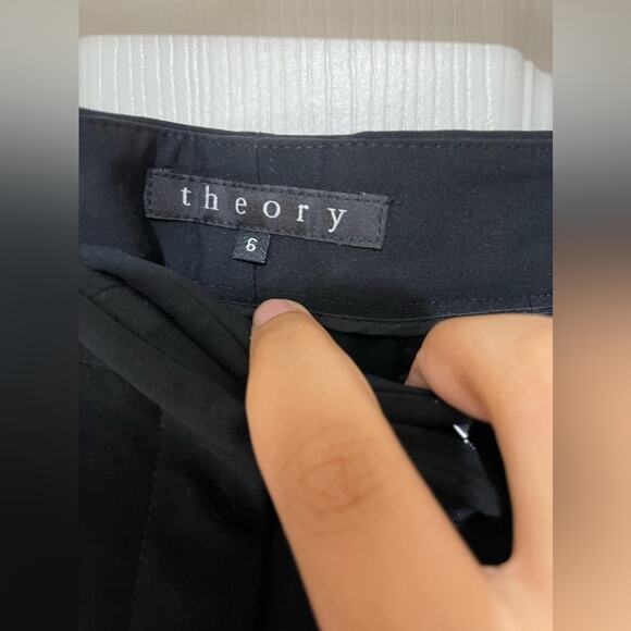 Theory Black Casual Minimalist Cropped Pants size 6 - Picture 4 of 5